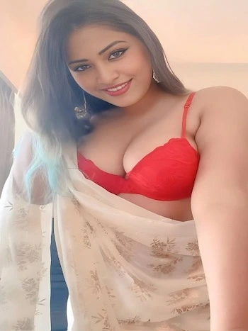 Mature call girls in Ahmedabad